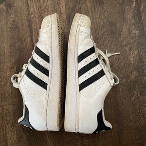 Adidas Superstar shoes. Size 7. Some wear to them, but still in good condition.